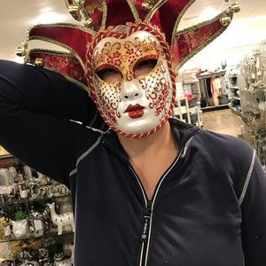 Meet your Posher, Debra